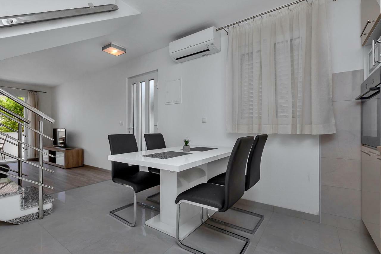 Apartmani R&B Radalj Makarska Dış mekan fotoğraf